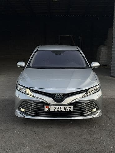 fix look: Toyota Camry: 2019 г., 2.5 л, Вариатор, Гибрид, Седан — 1
