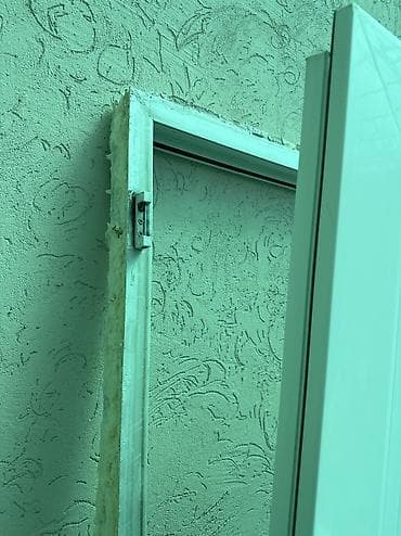 шарниры для дверей: Пластиковая дверь, Б/у, Глухие, Другая страна производитель — 3