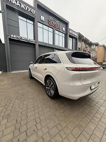 авто крайслер: Lixiang L6: 2024 г., 1.5 л, Автомат, Электромобиль, Кроссовер — 5