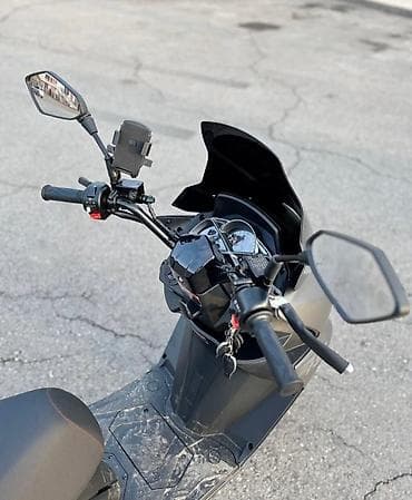 скутер daelim: Макси-скутер 150 куб. см, Бензин, Новый, В рассрочку — 5