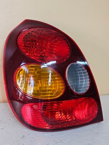 runx alex: Задний левый стоп-сигнал Toyota 1999 г., Б/у, Оригинал, Германия — 2