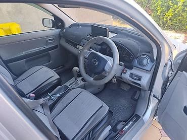 1: Mazda Demio: 2002 г., 1.5 л, Автомат, Бензин, Хэтчбэк — 3