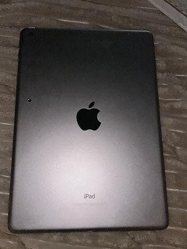 Техника и электроника: Планшет, Apple, память 64 ГБ, 9" - 10", 4G (LTE), Б/у, Классический цвет - Серый — 4