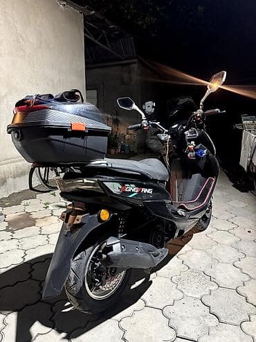 gilera runner: Скутер DongFang, черный, городской класс. 150кубов полный пакет — 1