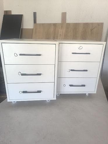 офисные шкафы: Оранжевые Тумбы 3 за 10 тысяч Тумбы на колесах с выдвижными ящиками - — 2