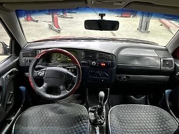 рассрочка лизинг авто: Volkswagen Vento: 1997 г., 1.8 л, Механика, Бензин, Седан — 8