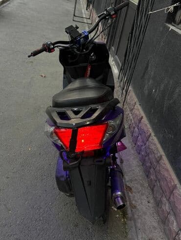 скутера м8: Тип скутера M8, 180 куб. см, Бензин — 3