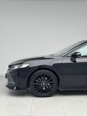 camry: Toyota Camry: 2018 г., 2.5 л, Бензин, Седан — 8