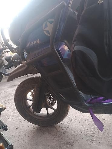 suzuki shift: Скутер танк обмен на махси или на самурай Описание: - Городской — 6