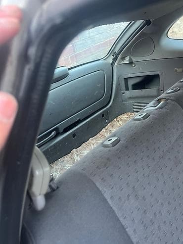 автомобиль тико: Kia Rio: 2005 г., Механика, Бензин, Хетчбек — 10