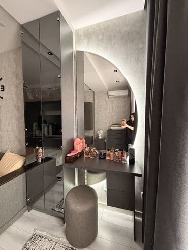 тумбочка с зеркалом: Туалетный столик с подсветкой и зеркалом + модуль хранения - — 2