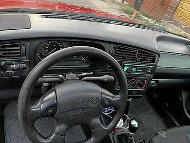 матз 3: Volkswagen Golf: 1995 г., Хэтчбэк — 10