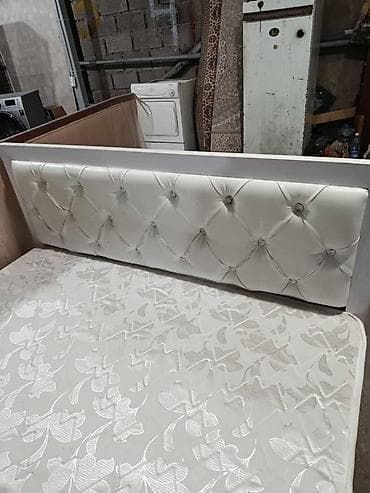 матрасы ватные: Двуспальная кровать, С мягким изголовьем, длина - 200 см — 3