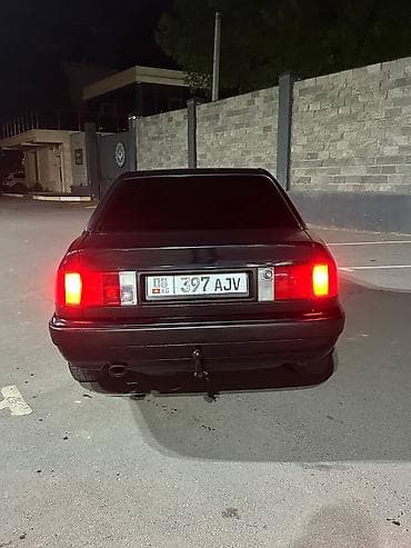 aud: Audi S4: 1992 г., 2.3 л, Механика, Газ, Седан — 3