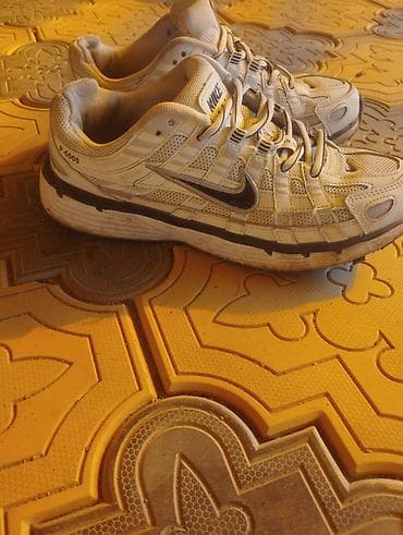 очки рейбон: Мужские кроссовки, 38, Nike, Б/у, цвет - Белый, Самовывоз — 2