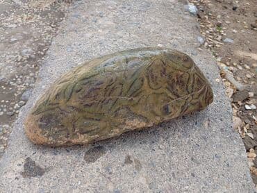 камни для аквариума: Декоративный камень с резным орнаментом - Материал: природный камень — 1