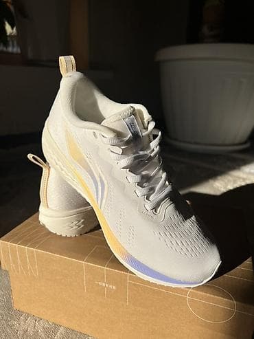 nike drill: Легкие кроссовки для бега/фитнеса -Бренд: Lining - Цвет: белый с — 1