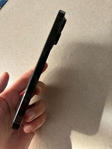 IPhone 14 Pro, 128 гб, цвет Black Titanium (черный титановый) Емкость — 3