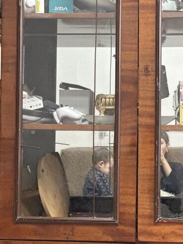 дешёвые шкафы: Сервант, Б/у, Дерево — 3