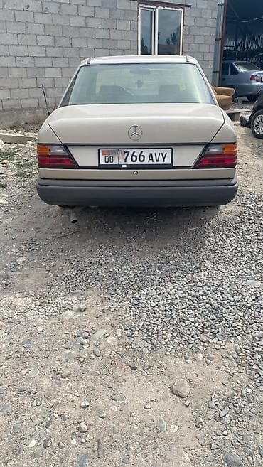 srv 2: Mercedes-Benz W124: 1987 г., 2.3 л, Механика, Бензин, Седан — 2