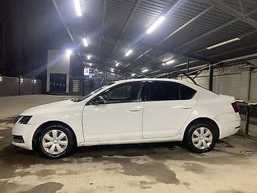 шкода: Skoda Octavia: 2017 г., 1.6 л, Автомат, Бензин, Седан — 3