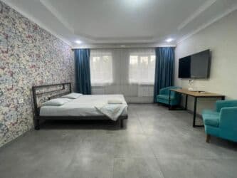 обменяю квартиру на дом: 1 комната, Душевая кабина, Кондиционер, Бронь — 2