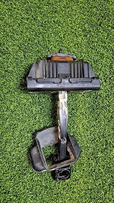 philips xenium w732: Ограничитель двери Е70 7 141 024 Год 2008 В отличном состоянии — 2