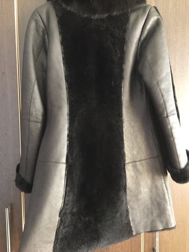 теплый и удобный: Продаю натуральную дубленку, размер 48. Очень легкая, теплая — 2