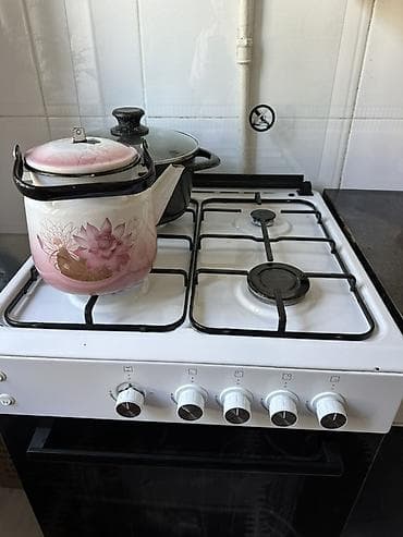 Газовая плита с духовкой, классический белый цвет. Основные — 1