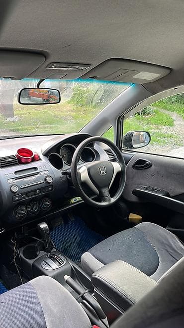 срочно хонда фит: Honda Fit: 2003 г., 1.3 л, Бензин, Хэтчбэк — 7
