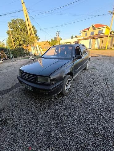Унаа: Volkswagen Vento: 1993 г., Кол менен иштөөчү, Бензин, Седан — 2