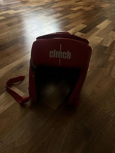 подошел: Шлем для единоборств Clinch, красный - Тип: тренировочный — 1