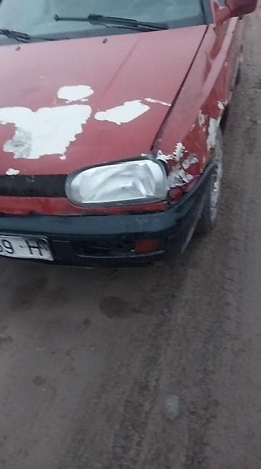 тройка голф: Volkswagen Golf: 1993 г., 1.6 л, Механика, Хэтчбэк — 6