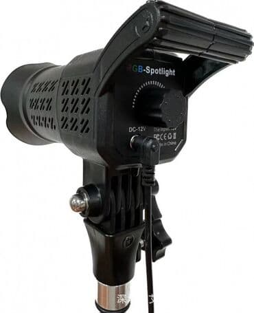 кольцевая лампа для видео: RGB Осветитель AL168 Источник питания: 50 Вт Тип источника света — 3