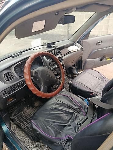 2000: Daihatsu Sirion: 2000 г., 0.1 л, Механика, Бензин — 3