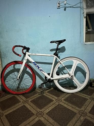 фикс рама с: Городской велосипед, Рама M (156 - 178 см), Б/у — 1