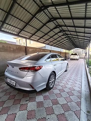 byd e2 2022: Hyundai Sonata: 2018 г., 2 л, Автомат, Бензин, Седан — 3