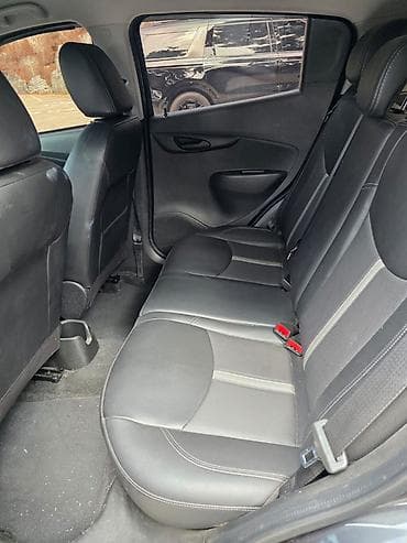 subaru outbeck: Chevrolet Spark: 2018 г., 1 л, Автомат, Бензин, Хэтчбэк — 8