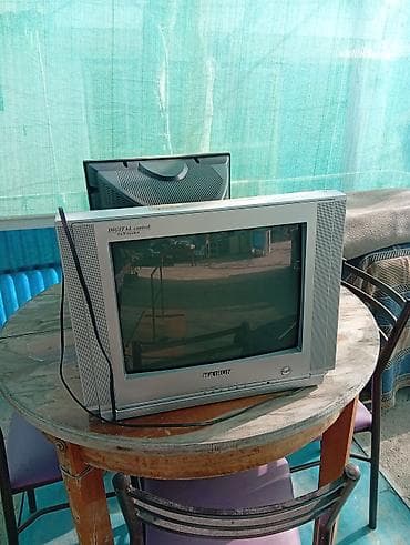 свето диоды: ЭЛТ-телевизоры (набор из 12 шт.) все рабочие с пультом. винтажный — 1