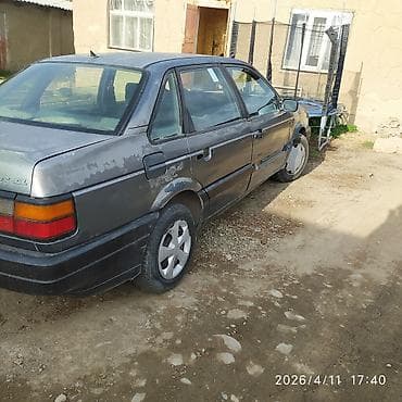 машина bugatti: Volkswagen Passat: 1988 г., 1.8 л, Ручные, Бензин, Седан — 3