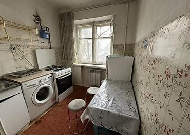osh flat: Советская/Скрябина Сдается 1х ком квартира Этаж: 3 из 3 Серия — 2