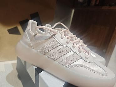 идеальн: Кроссовки Adidas в нежно-розовом оттенке.Новые, оригинальные — 2