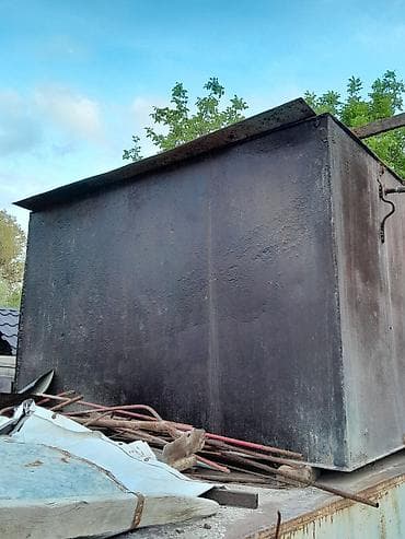 Бак, Металл