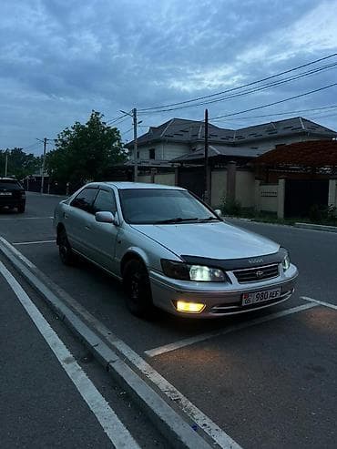 Toyota Camry: 2000 г., 2.2 л, Автомат, Газ, Седан