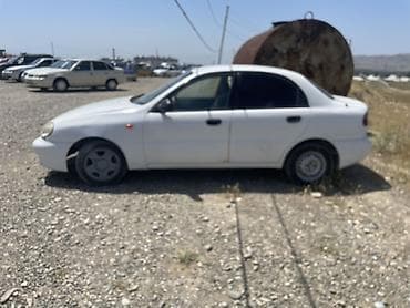 хундай соната 1997: Daewoo Lanos: 1997 г., 1.5 л, Механика, Бензин, Седан — 3