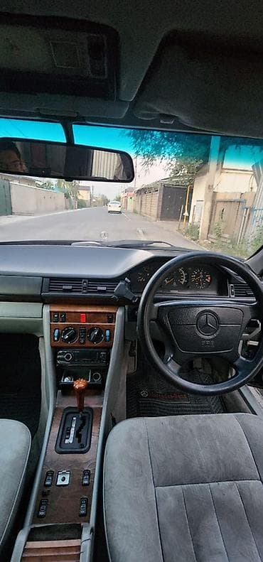 мерседесы: Mercedes-Benz W124: 1994 г., 2.2 л, Автомат, Бензин, Седан — 2