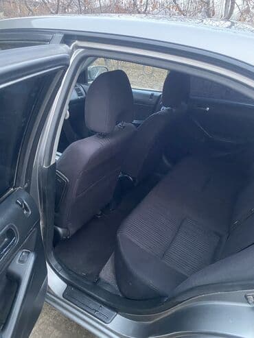 vw golf 2: Honda Civic: 2003 г., 1.6 л, Автомат, Бензин, Седан — 7