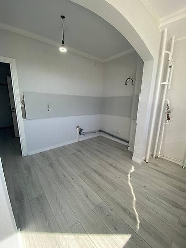 Недвижимость: 1 комната, 45 м², 106 серия улучшенная, 3 этаж, Евроремонт — 3