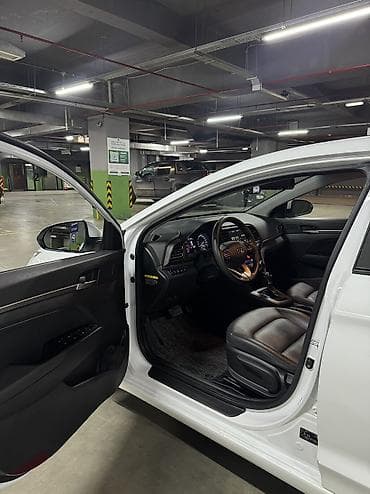 hynday: Hyundai Avante: 2019 г., 1.6 л, Вариатор, Бензин, Седан — 9