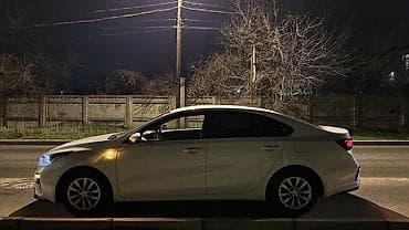 lada vesta: Kia K3: 2020 г., 1.6 л, Вариатор, Бензин, Седан — 4